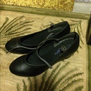 Dance shoes